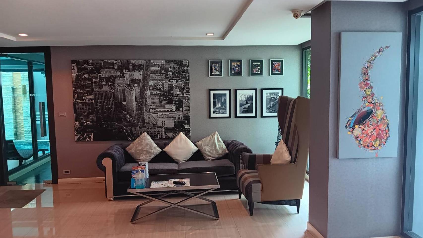 J Residence Thonglor 8 방콕 외부 사진