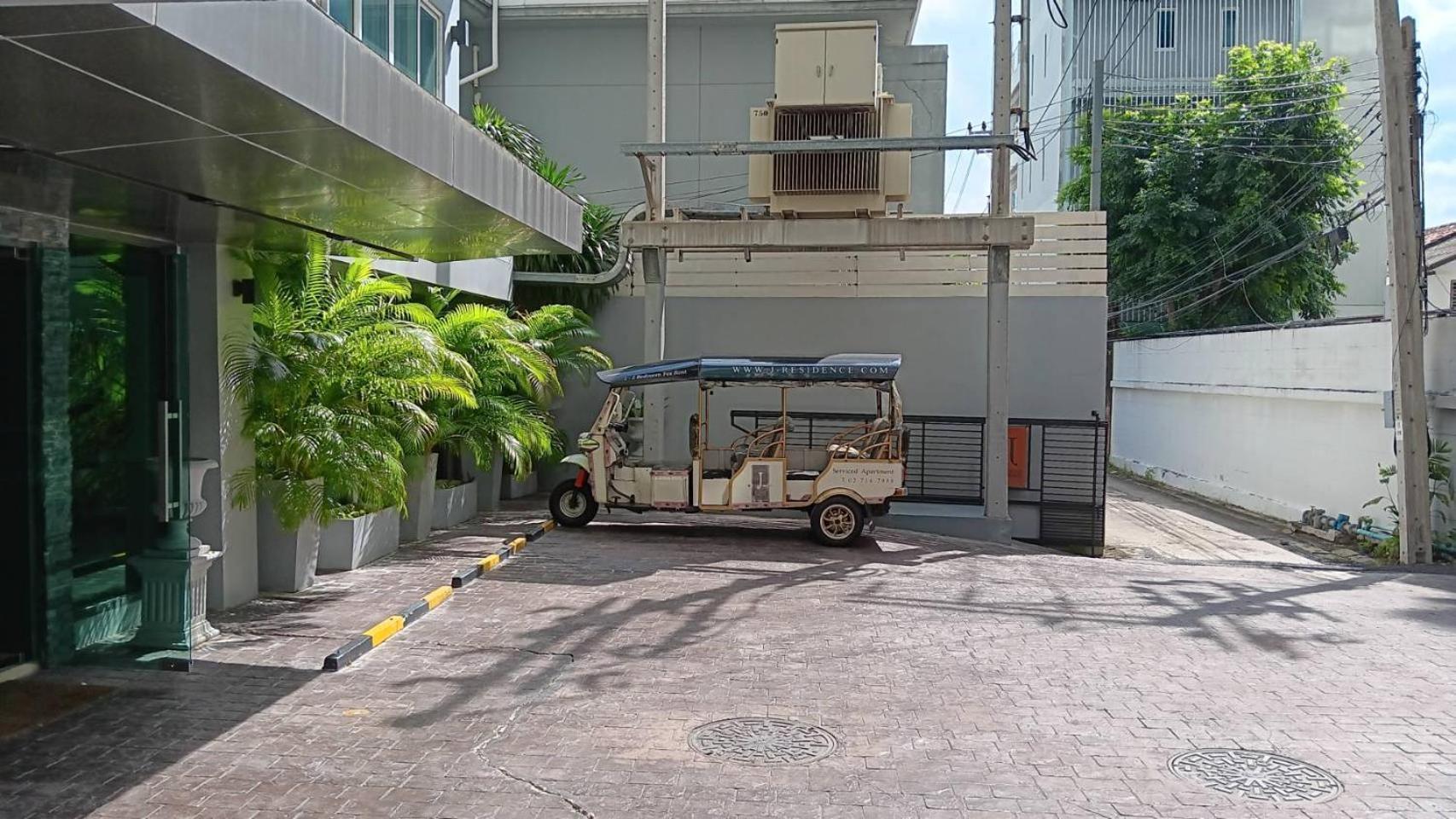 J Residence Thonglor 8 방콕 외부 사진