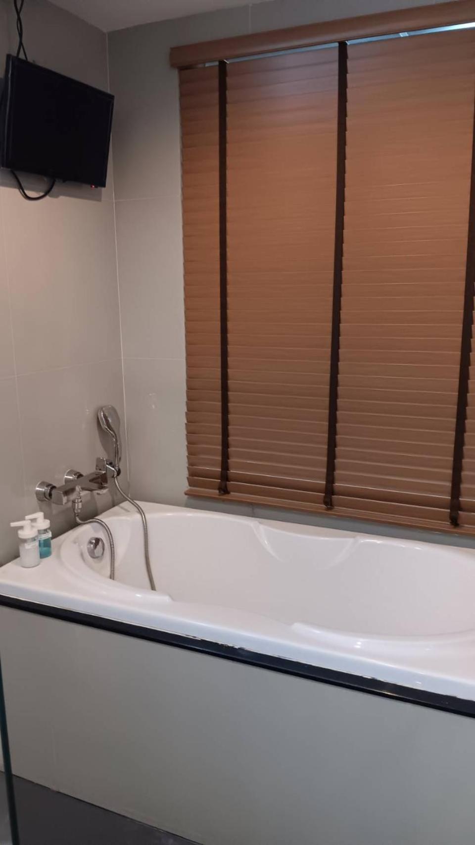 J Residence Thonglor 8 방콕 외부 사진
