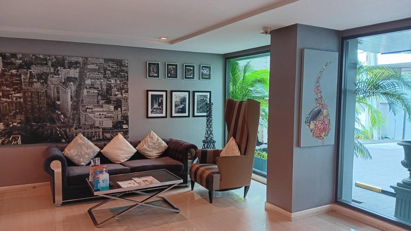 J Residence Thonglor 8 방콕 외부 사진