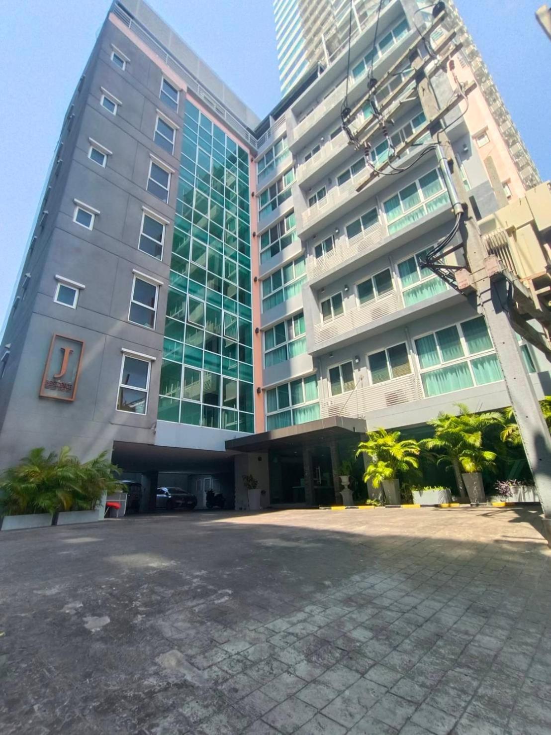 J Residence Thonglor 8 방콕 외부 사진